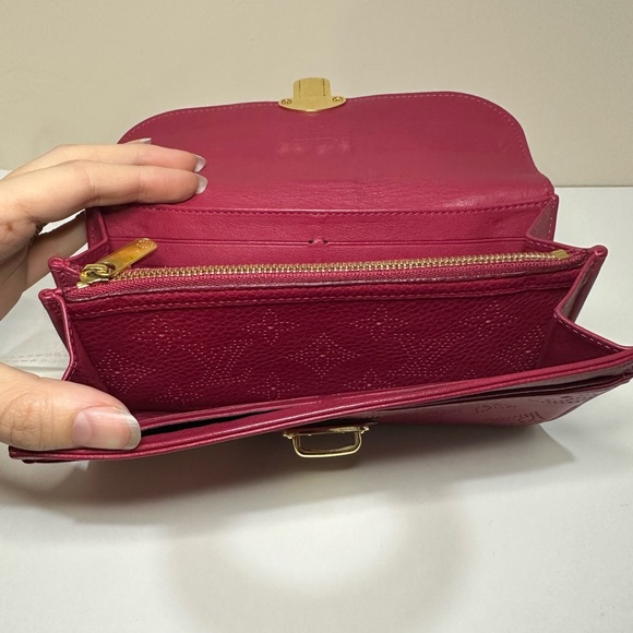 Authentic Louis Vuitton wallet - Picture 8 of 10
